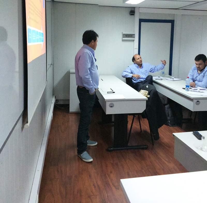 taller de comunicacion para supervisores komatsu marzo 2015
